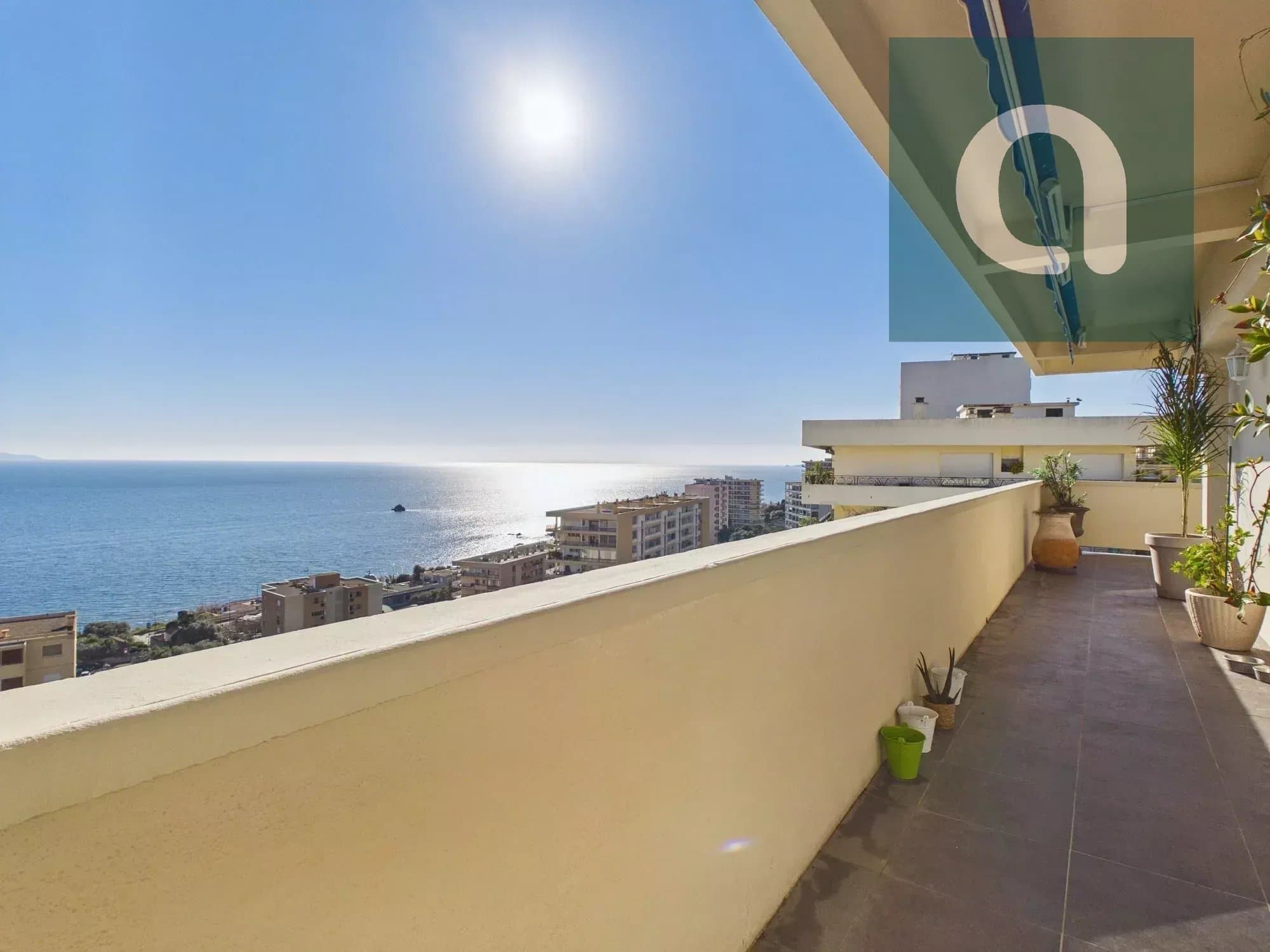 Spacious Modern Apartment with Sea View in Bonifacio